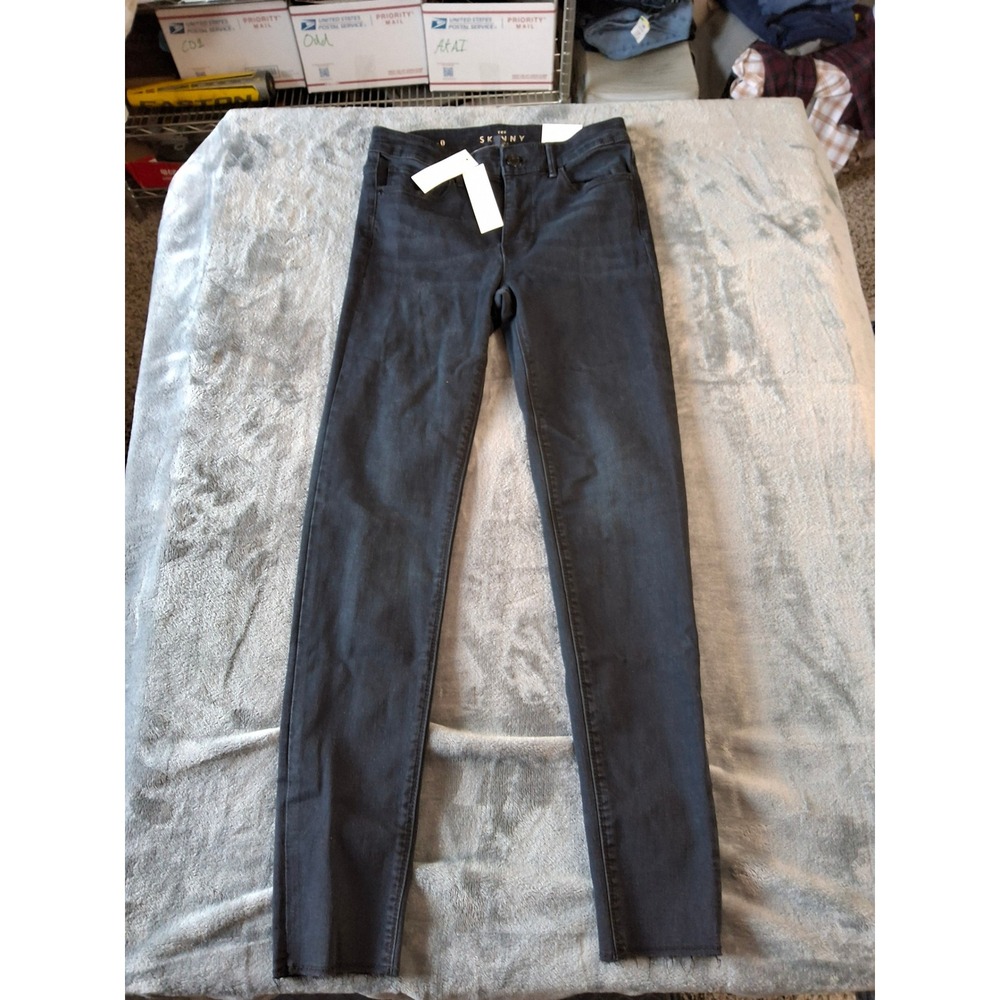 NWT White House Black Market Skinny Ankle Jeans‎ Dark Wash Raw Hem size 0
